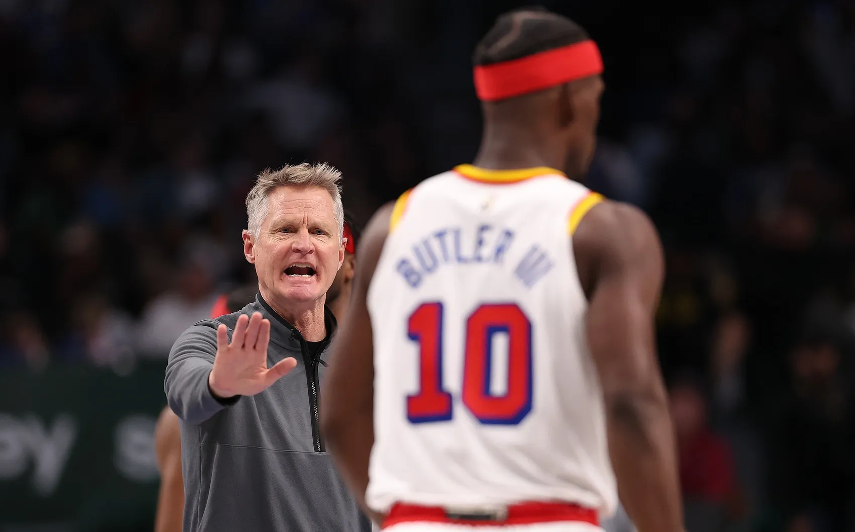 库里官方宣布重要助攻新规,加拿大队引发争议!比赛高潮迭起的简单介绍 库里官方宣布重要助攻新规,加拿大队引发争议!比赛高潮迭起的简单介绍